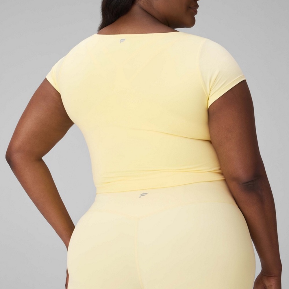 Fabletics Workout Set - Picture 6 of 8
